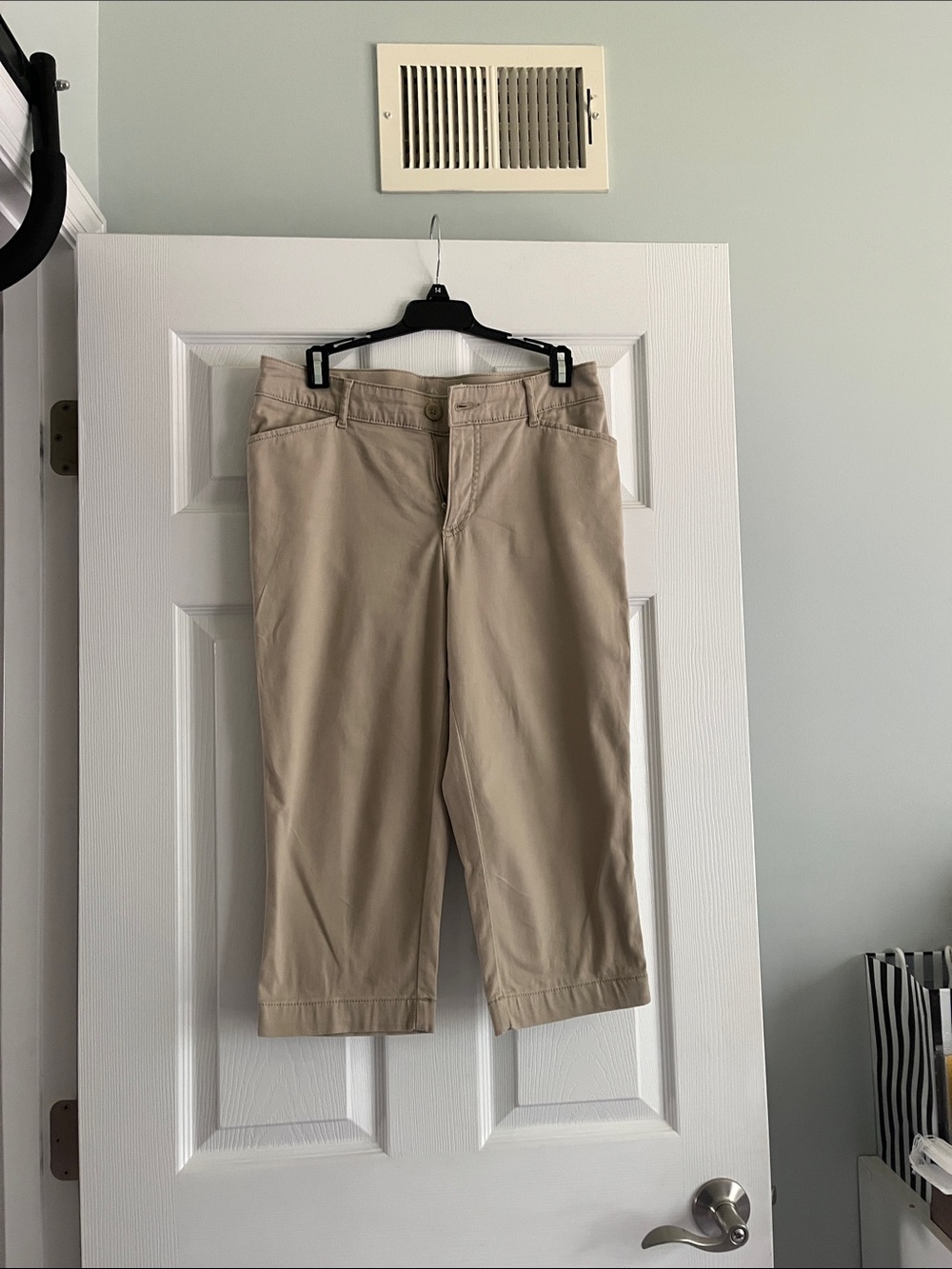 St. John's Bay Khaki Capris